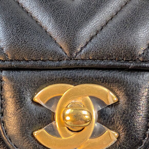 Chanel Black Classic Mini Chevron Quilted Lambskin Flap Bag - Picture 3 of 15